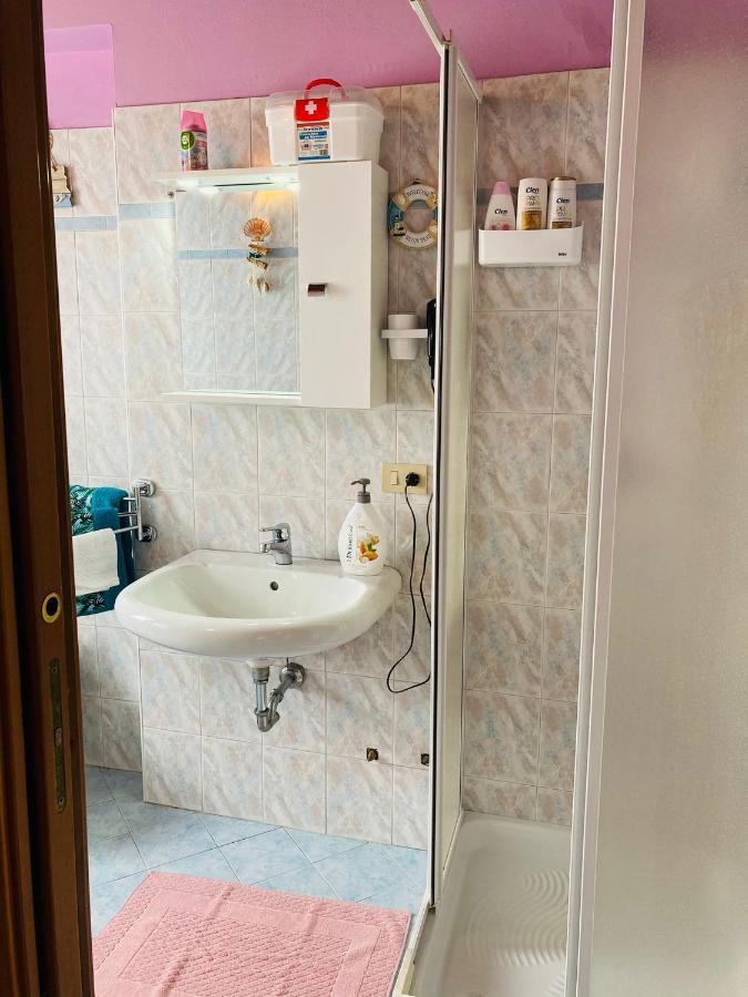 Palm Beach - Your Private And Complete Apartment In Desenzano Del Garda Exterior foto
