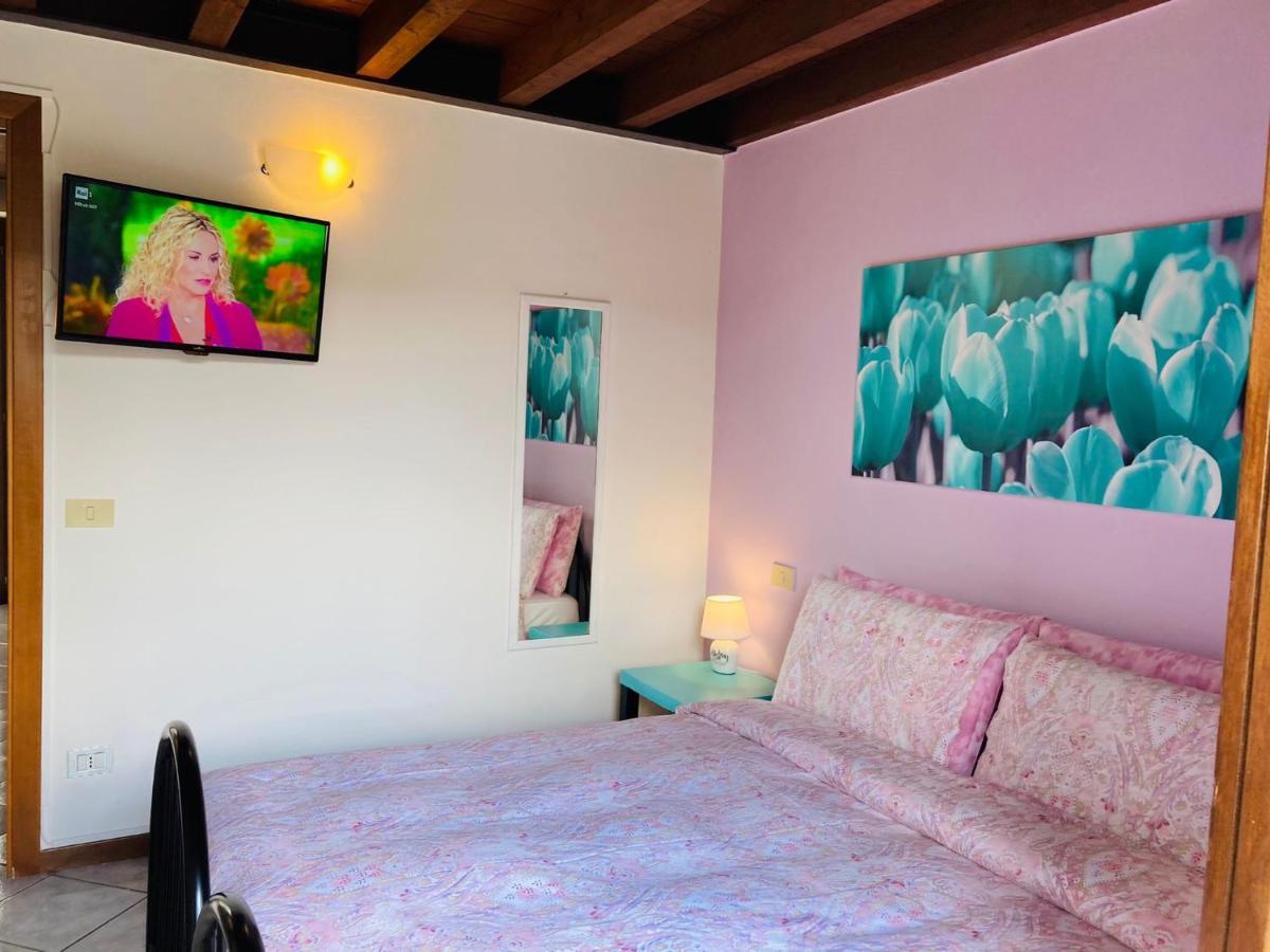 Palm Beach - Your Private And Complete Apartment In Desenzano Del Garda Exterior foto