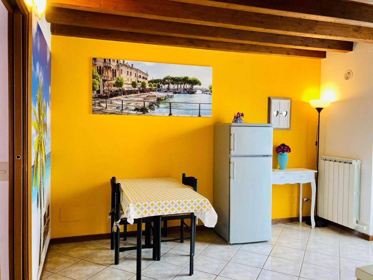 Palm Beach - Your Private And Complete Apartment In Desenzano Del Garda Exterior foto